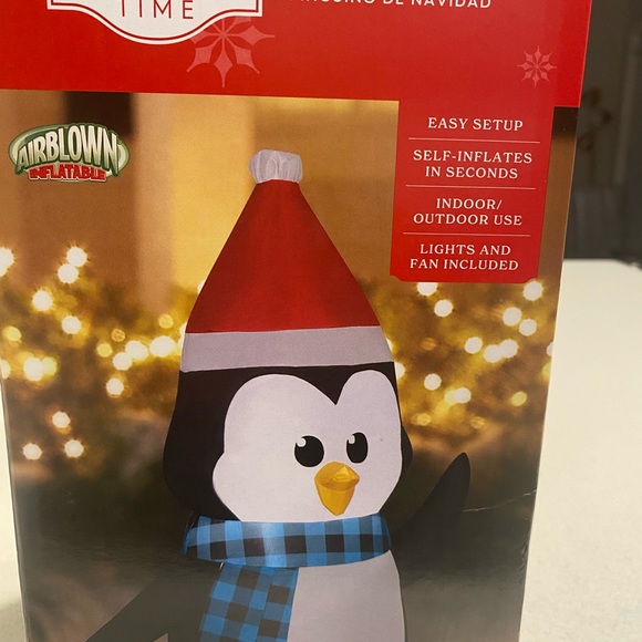 Airblown Inflatables 3.5 Foot Christmas Penguin - Picture 5 of 5
